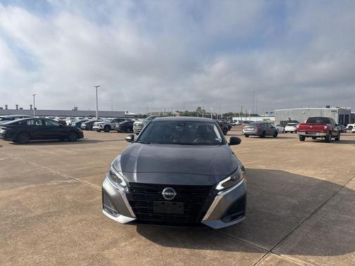 Gun Metallic 2025 Nissan Altima S FWD