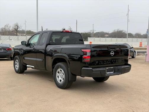 2025 Nissan Frontier S