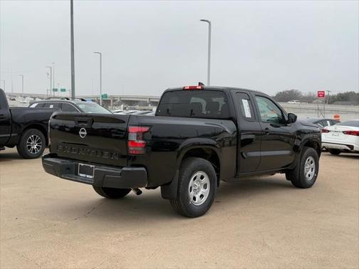 2025 Nissan Frontier S