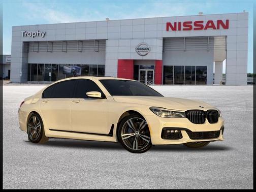 White Metallic 2017 BMW 750 I