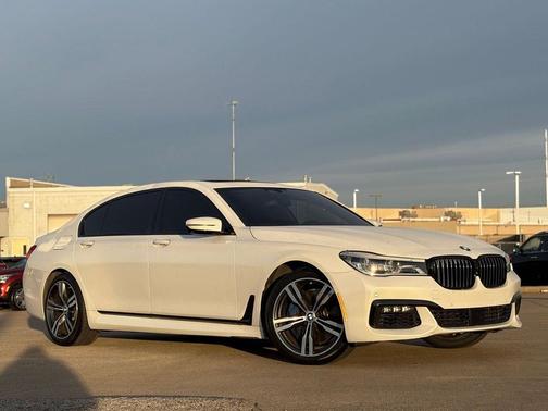 White Metallic 2017 BMW 750 I