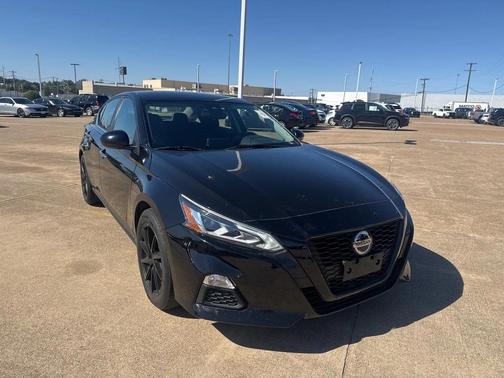 2022 Nissan Altima 2.5 SV