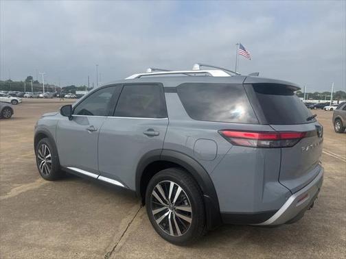 2024 Nissan Pathfinder Platinum 4WD