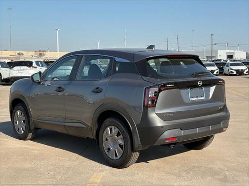 2025 Nissan Kicks S
