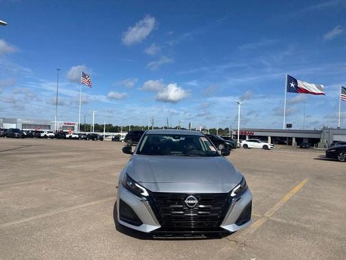 Brilliant Silver Metallic 2025 Nissan Altima 2.5 SV