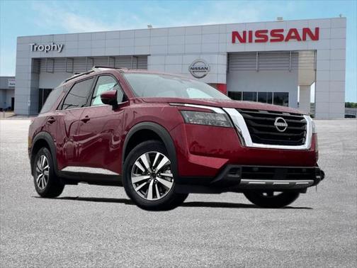 2025 Nissan Pathfinder SL FWD