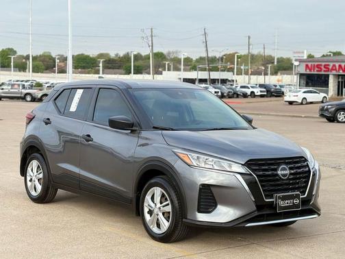2023 Nissan Kicks S
