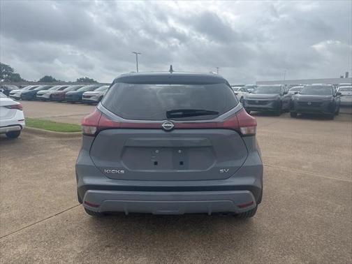 2024 Nissan Kicks SV
