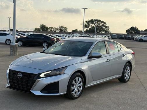 2023 Nissan Altima S FWD