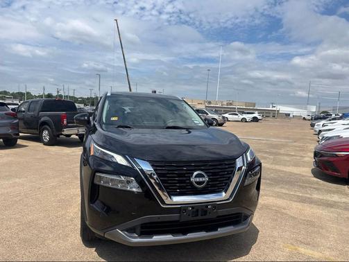 Super Black 2023 Nissan Rogue SL