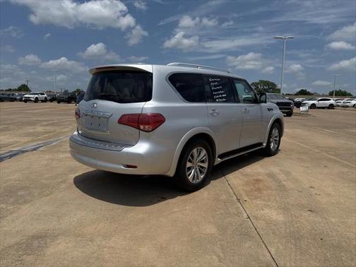 2016 INFINITI QX80 Base