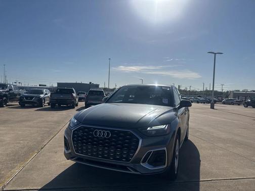 2021 Audi Q5 45 Premium