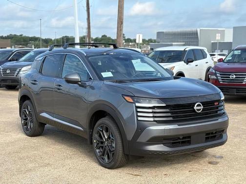 Gun Metallic 2026 Nissan Kicks SR