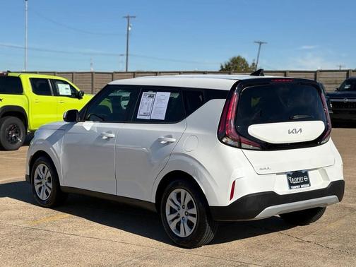 2023 Kia Soul LX