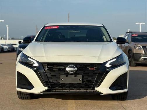 2023 Nissan Altima SR Intelligent AWD