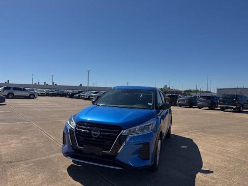 Electric Blue Metallic 2024 Nissan Kicks S