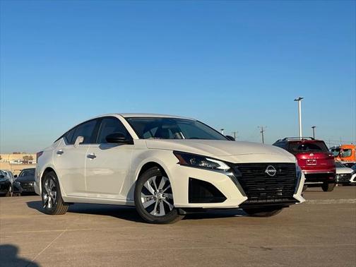 2025 Nissan Altima S FWD