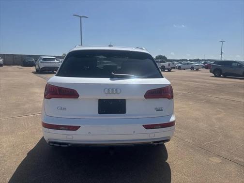 2018 Audi Q5 2.0T Premium Plus