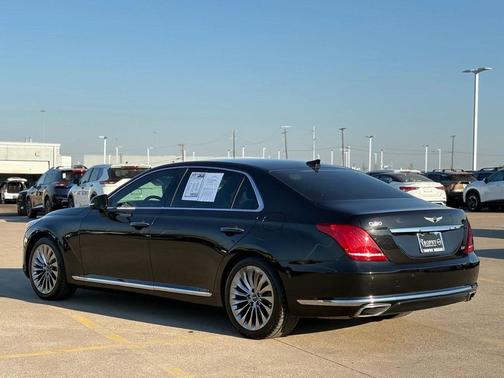 2018 Genesis G90 Premium