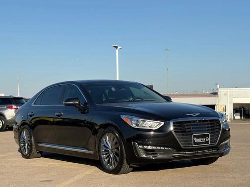 2018 Genesis G90 Premium