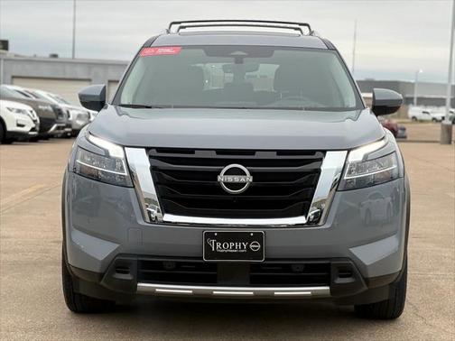 2024 Nissan Pathfinder Platinum FWD