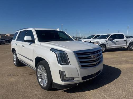2017 Cadillac Escalade Platinum