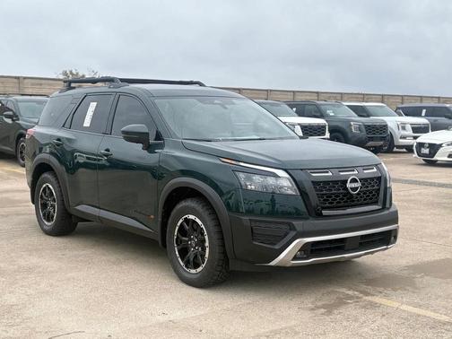 2025 Nissan Pathfinder Rock Creek 4WD