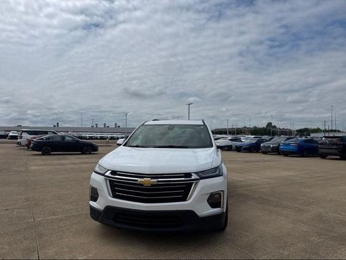 Summit White 2023 Chevrolet Traverse LT Leather