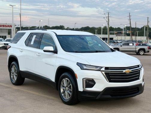 Summit White 2023 Chevrolet Traverse LT Leather