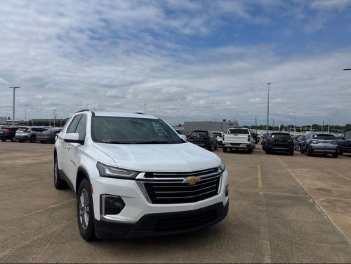 Summit White 2023 Chevrolet Traverse LT Leather