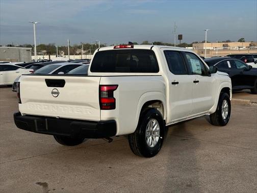2025 Nissan Frontier S