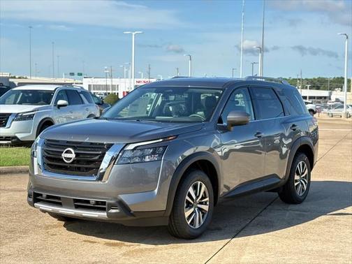 2025 Nissan Pathfinder SL FWD
