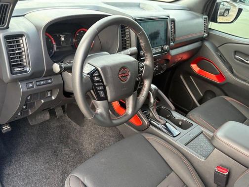 Boulder Gray Pearl 2024 Nissan Frontier PRO-X