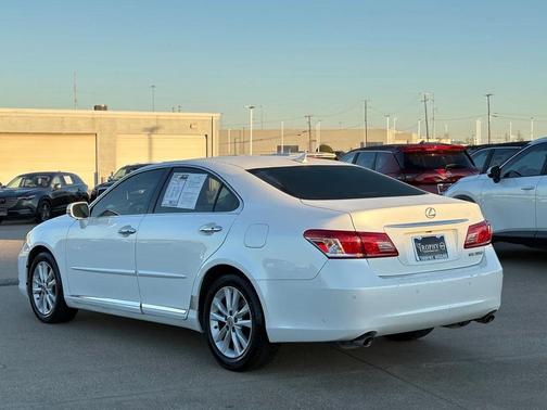 2011 Lexus ES 350 Base