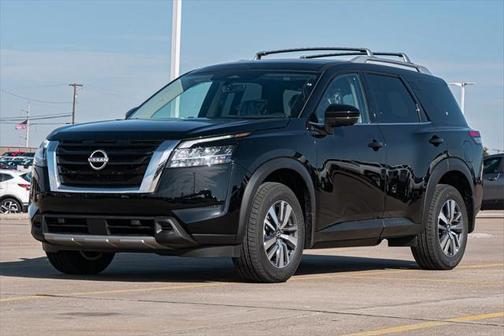 2024 Nissan Pathfinder SL FWD
