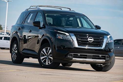 2024 Nissan Pathfinder SL FWD