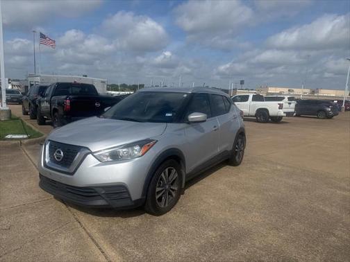 2020 Nissan Kicks SV