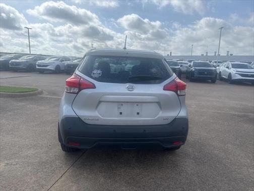 2020 Nissan Kicks SV