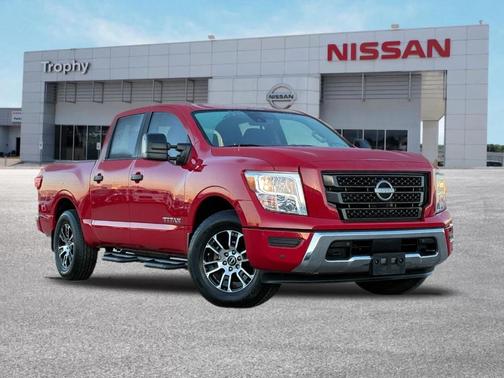 2024 Nissan Titan SV
