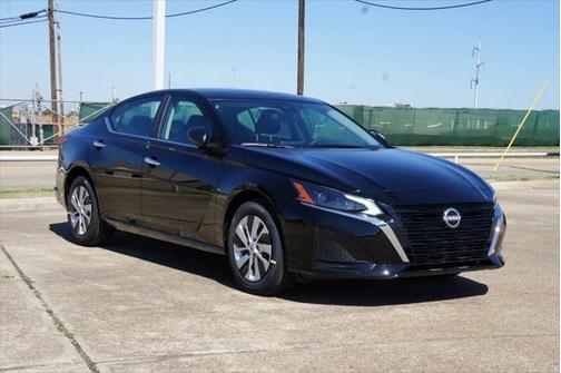 2025 Nissan Altima S FWD