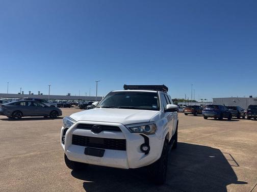 Ice Cap 2023 Toyota 4Runner SR5 Premium