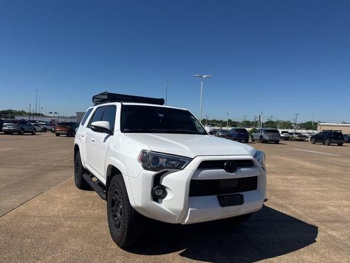 Ice Cap 2023 Toyota 4Runner SR5 Premium