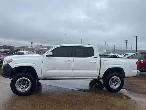 2020 Toyota Tacoma SR5