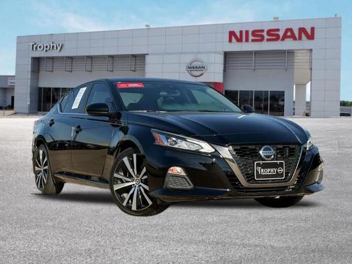 2020 Nissan Altima SR FWD