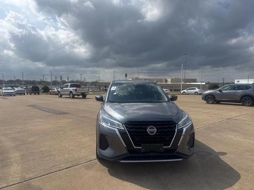2021 Nissan Kicks S