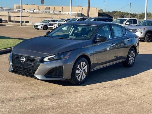 2025 Nissan Altima S FWD