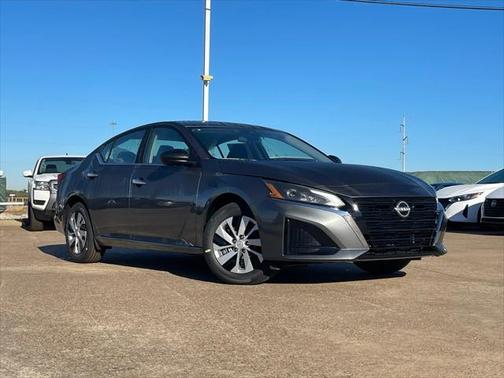2025 Nissan Altima S FWD