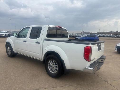 2021 Nissan Frontier SV