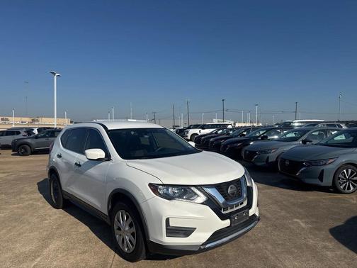 2020 Nissan Rogue S