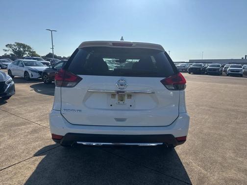 2020 Nissan Rogue S